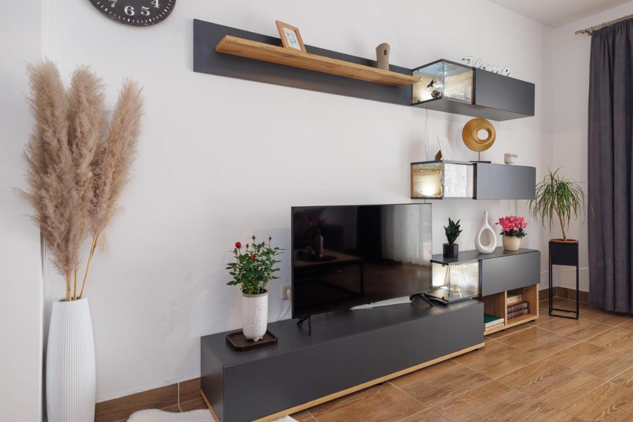 Spacious And Modern App With Big Terrace Malinska Luaran gambar