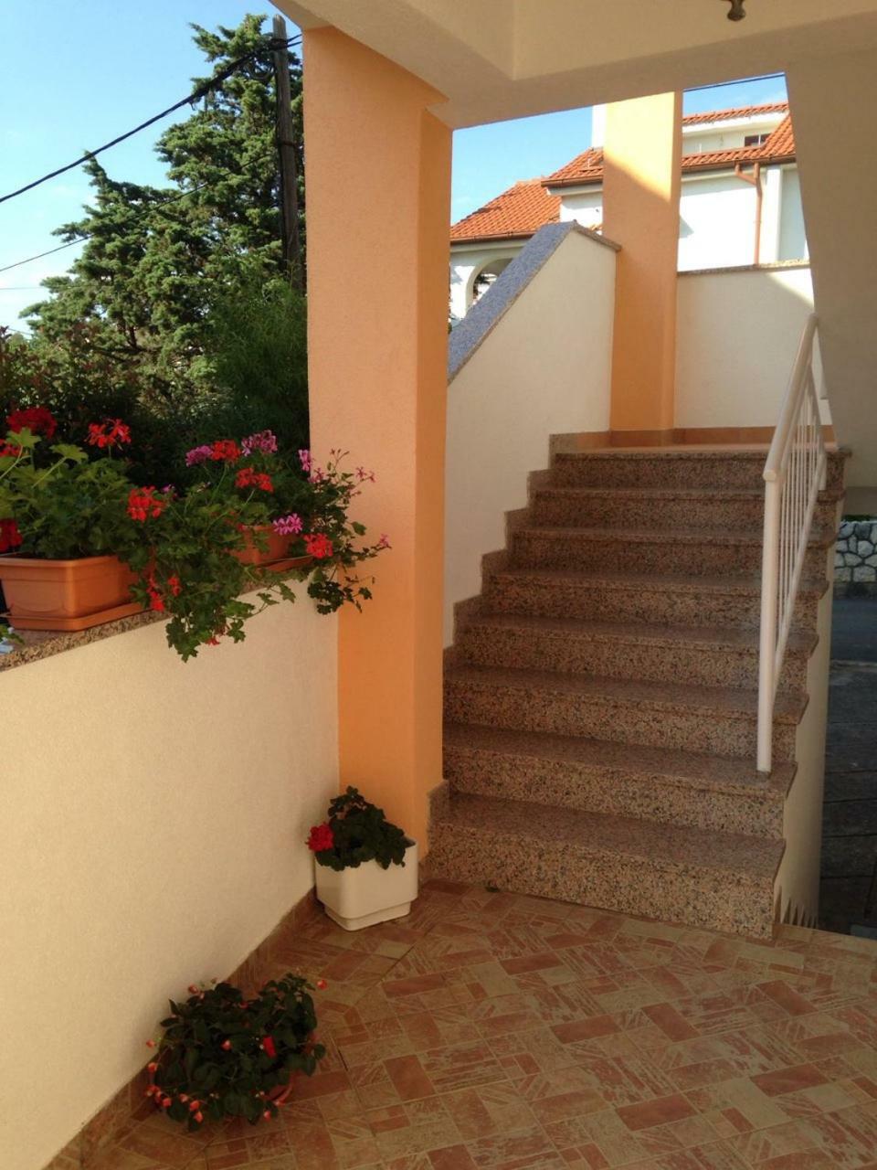 Spacious And Modern App With Big Terrace Malinska Luaran gambar